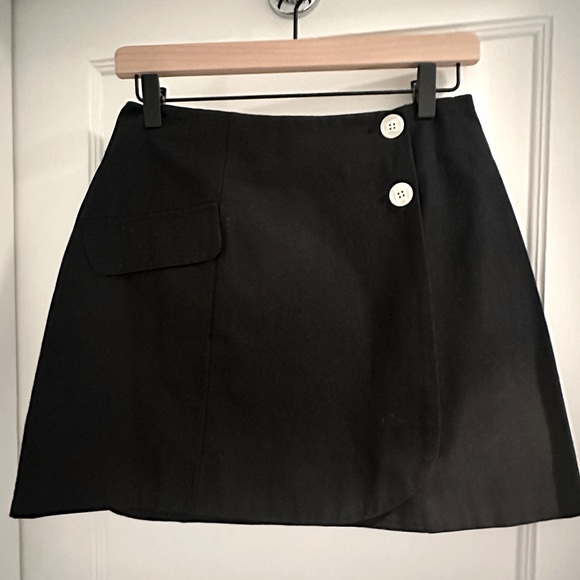 NWT Crescent Mini Wrap Skirt - Picture 2 of 6